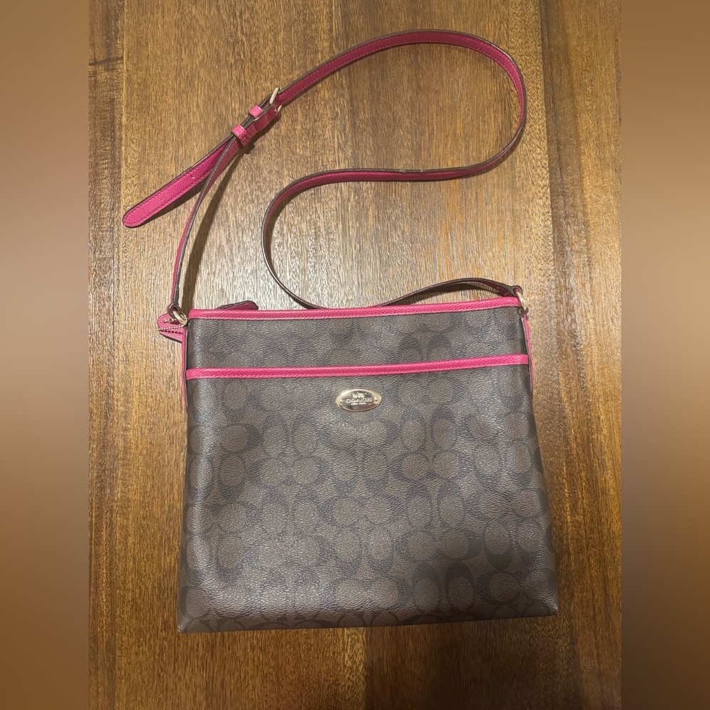 Coach Rowan Signature File Bag Crossbody Classic Dark Brown Pink Fuchsia Strap